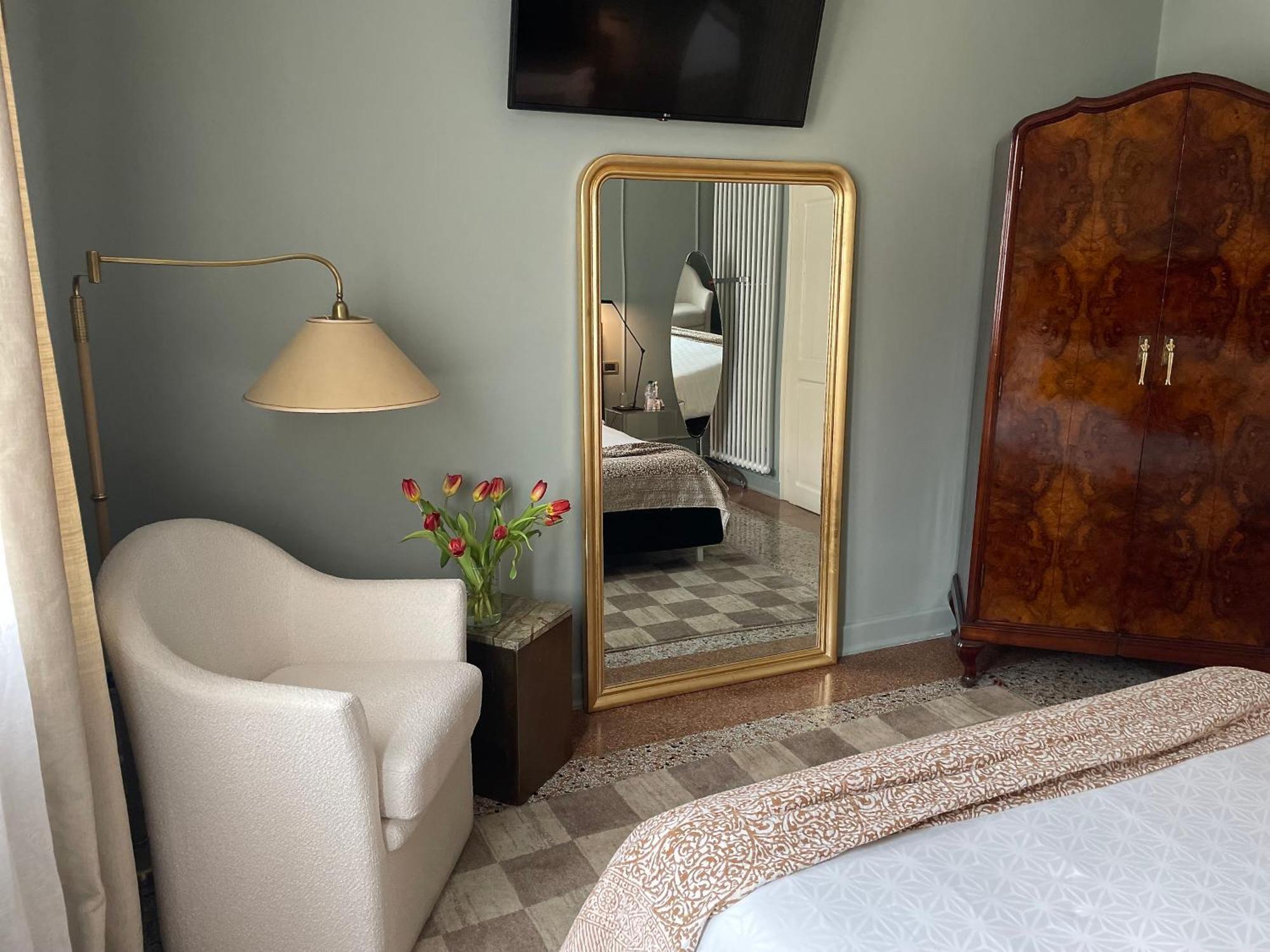 B&B Colombo By Addler House Ospitality เมสเตร ภายนอก รูปภาพ